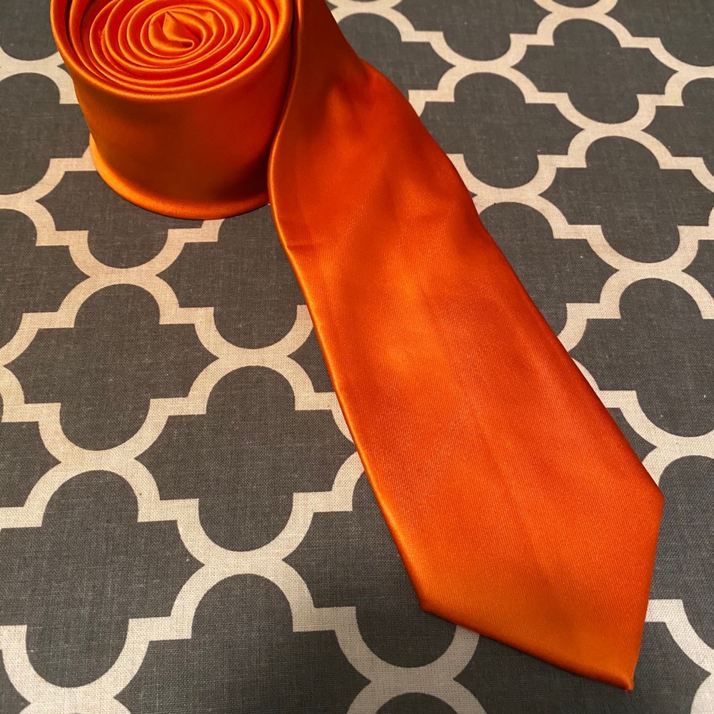 Orange Apt. 9 Tie.